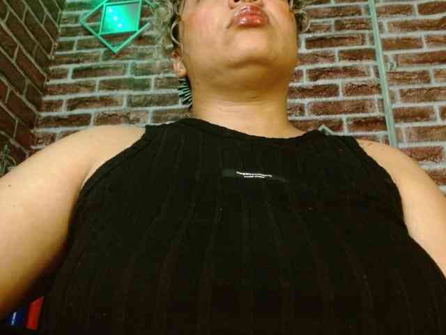 Leidy12 webcam