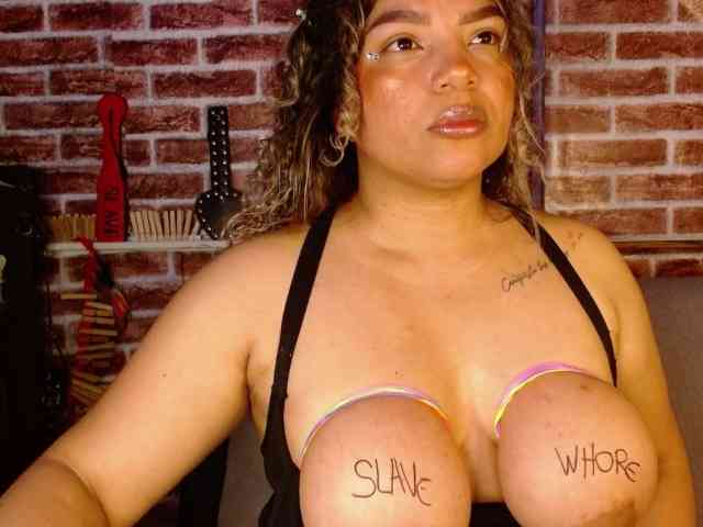 Leidy12 webcam