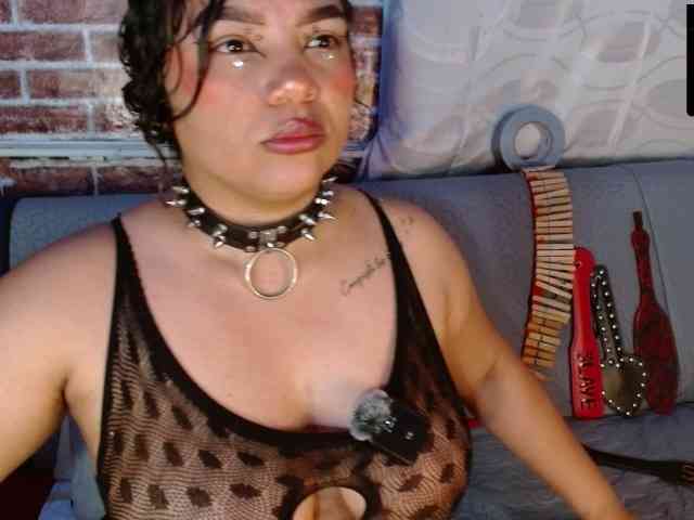 Leidy12 webcam