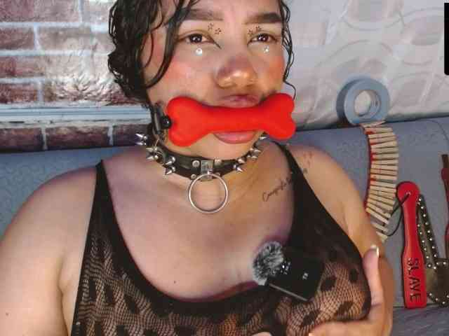 Leidy12 webcam