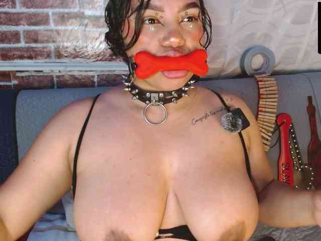 Leidy12 webcam