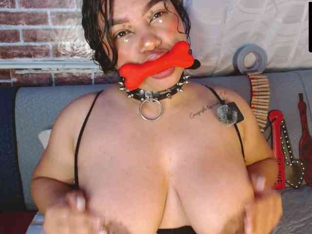 Leidy12 webcam