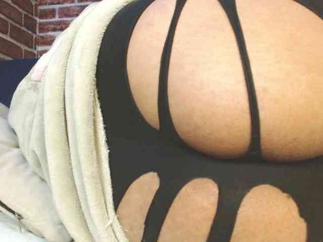 Leidy12 webcam