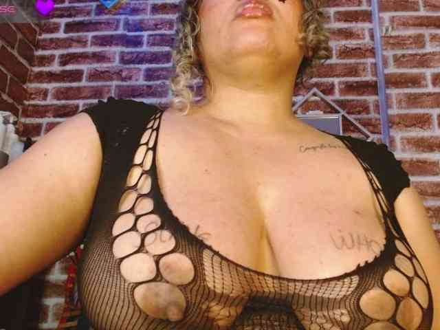 Leidy12 webcam