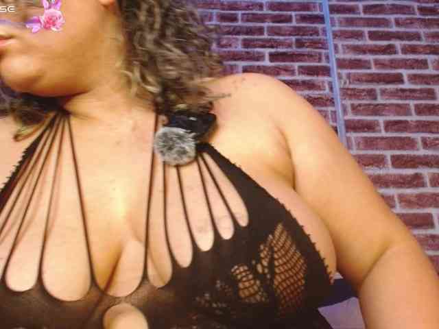 Leidy12 webcam