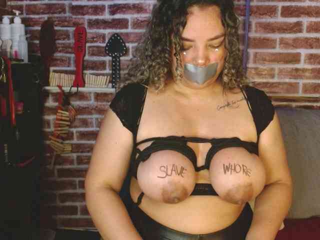 Leidy12 webcam