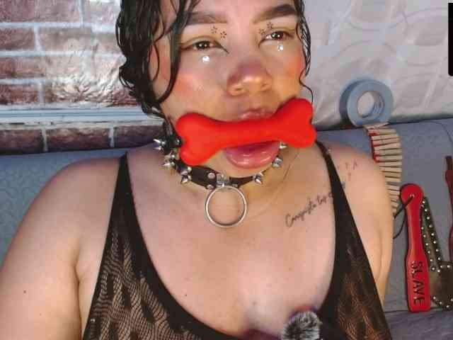 Leidy12 webcam