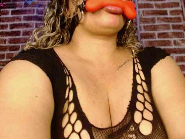 Leidy12 webcam