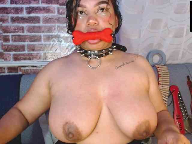Leidy12 webcam