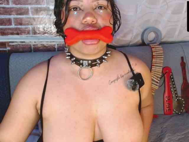 Leidy12 webcam