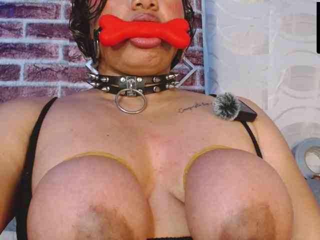 Leidy12 webcam