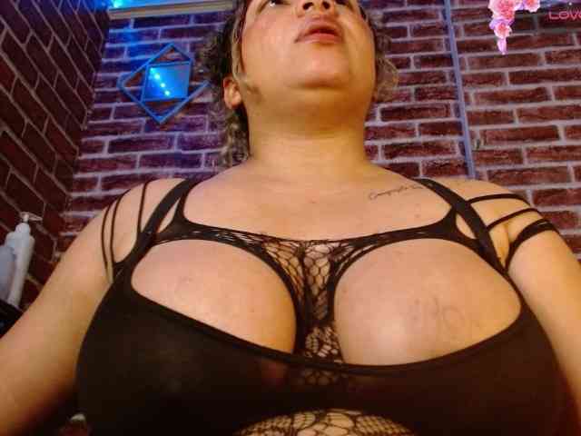 Leidy12 webcam