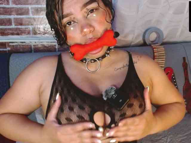 Leidy12 webcam