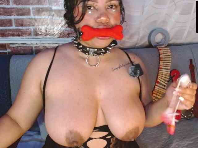 Leidy12 webcam