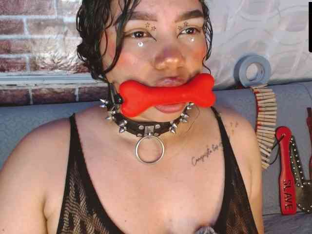 Leidy12 webcam