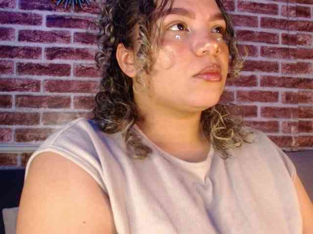 Leidy12 webcam