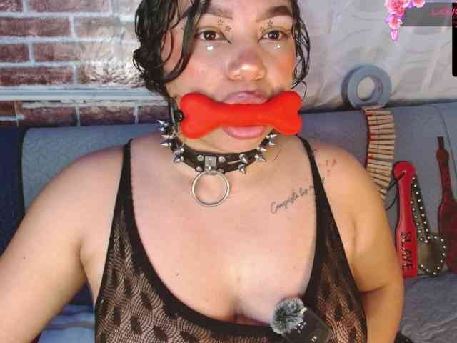 Leidy12 webcam