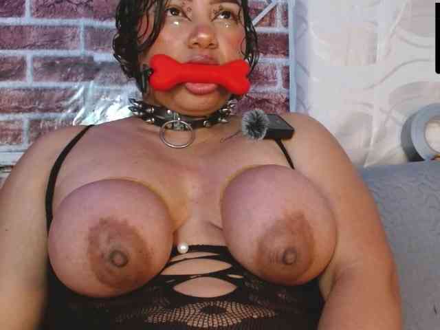 Leidy12 webcam
