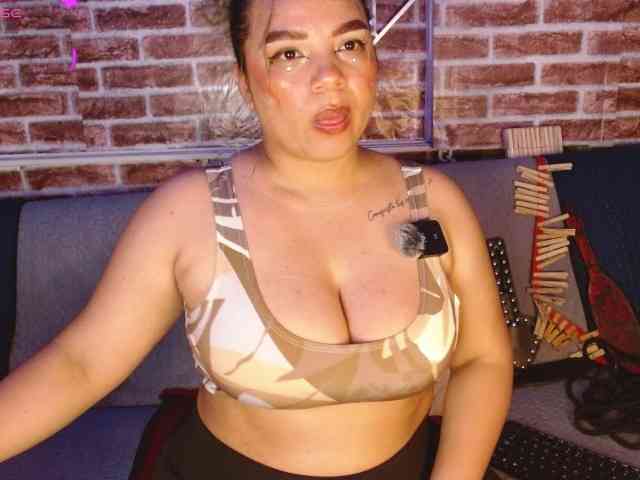 Leidy12 webcam