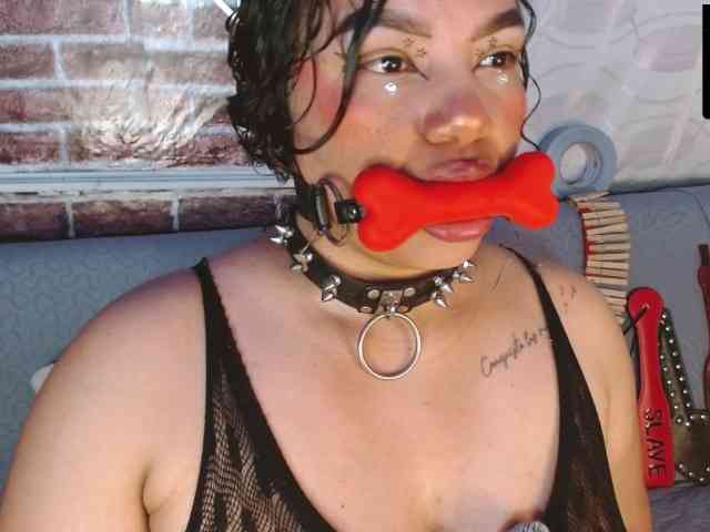 Leidy12 webcam