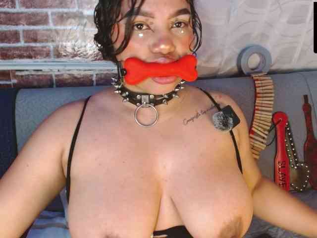 Leidy12 webcam