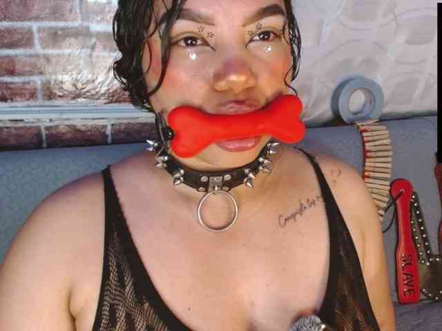 Leidy12 Live Webcam on BongaCams