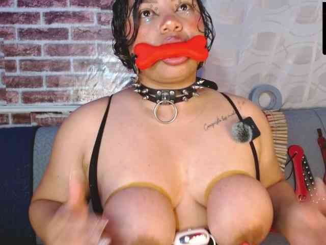 Leidy12 webcam