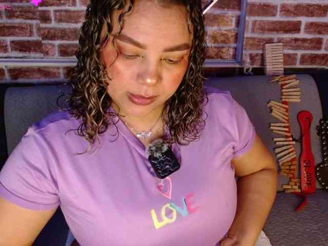 Leidy12 webcam