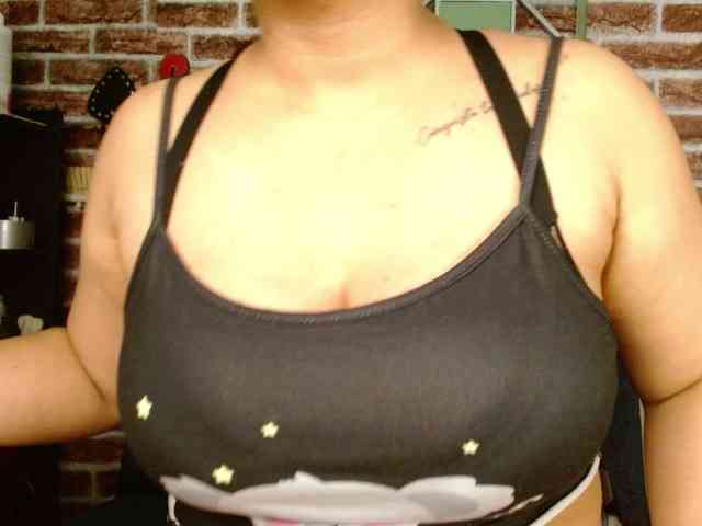 Leidy12 webcam