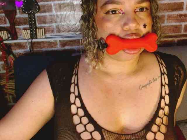 Leidy12 webcam