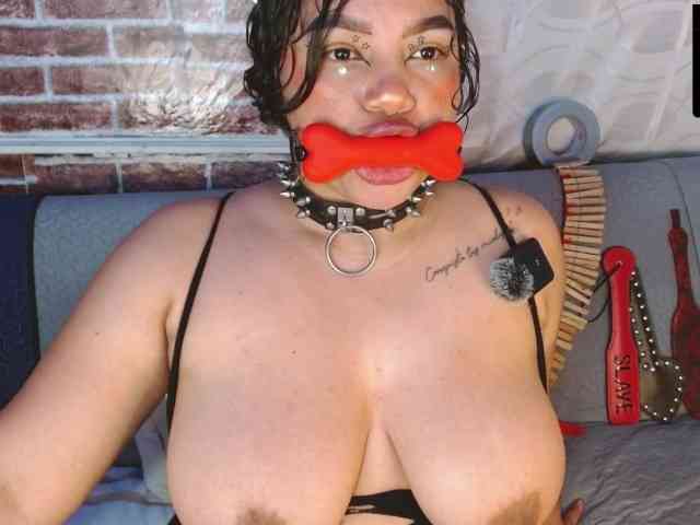 Leidy12 webcam