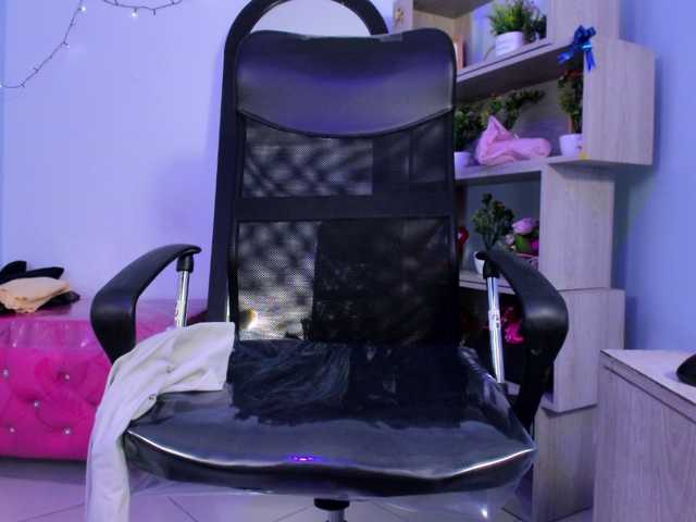 IsabellaSummer live cam on BongaCams