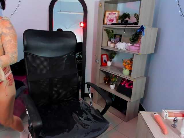IsabellaSummer live cam on BongaCams