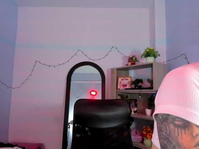 IsabellaSummer live cam on BongaCams