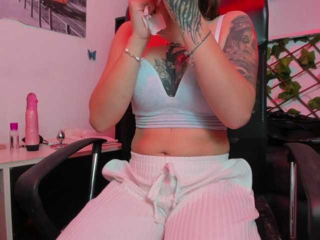 IsabellaSummer webcam