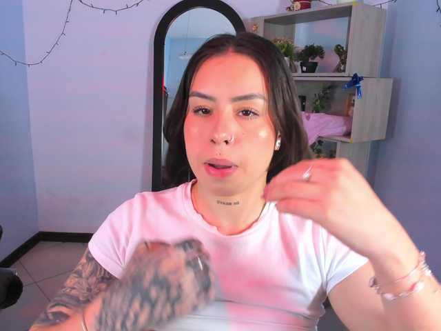 IsabellaSummer live cam on BongaCams