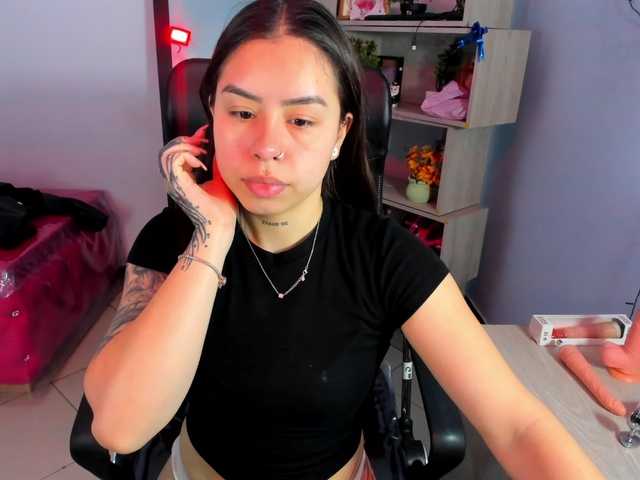 IsabellaSummer live cam on BongaCams