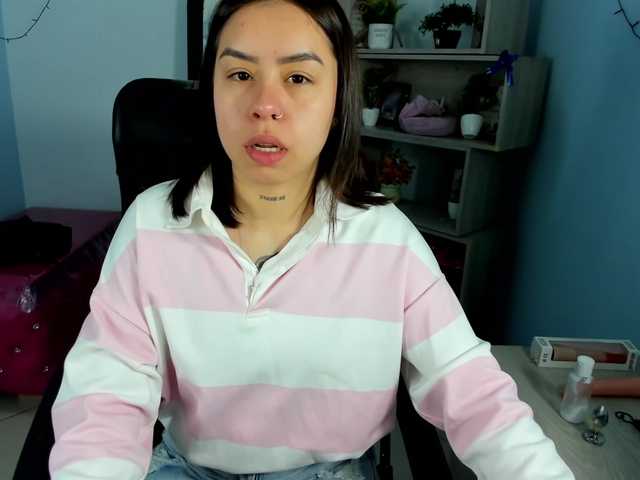 IsabellaSummer live cam on BongaCams