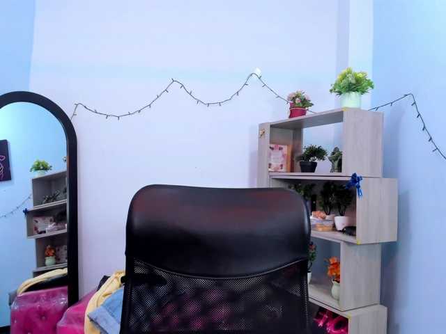 IsabellaSummer live cam on BongaCams