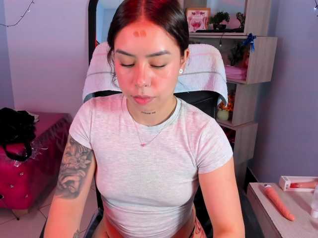 IsabellaSummer live cam on BongaCams