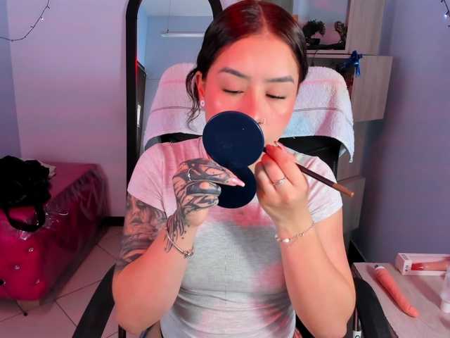 IsabellaSummer live cam on BongaCams