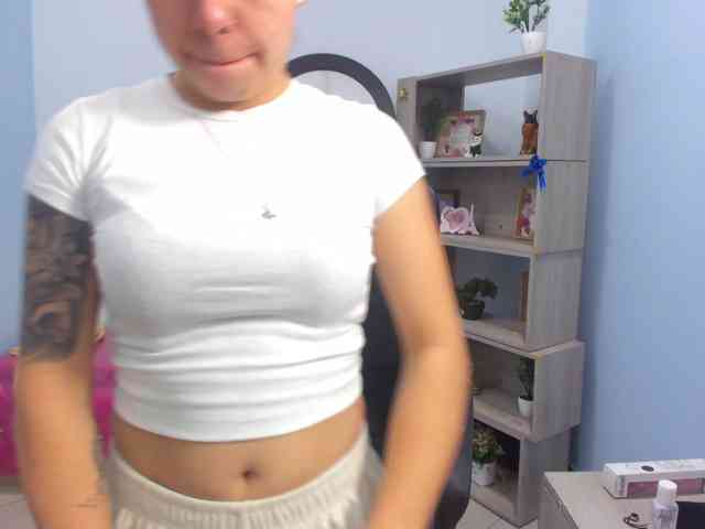 IsabellaSummer webcam