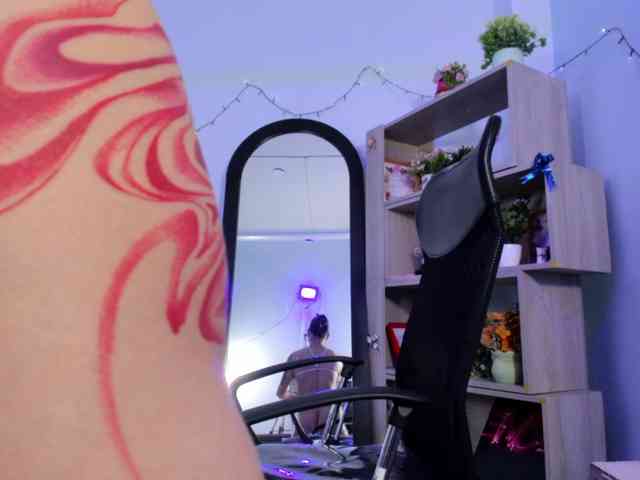 IsabellaSummer webcam