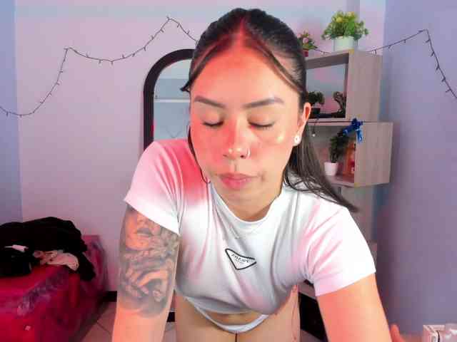 IsabellaSummer webcam