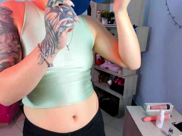 IsabellaSummer webcam