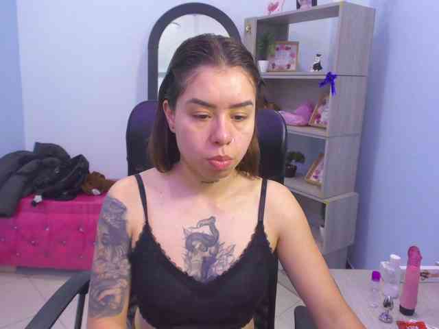 IsabellaSummer webcam