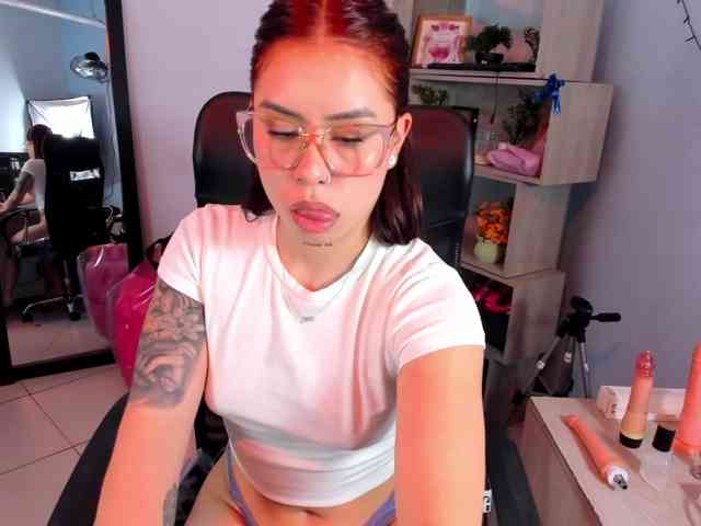 IsabellaSummer webcam