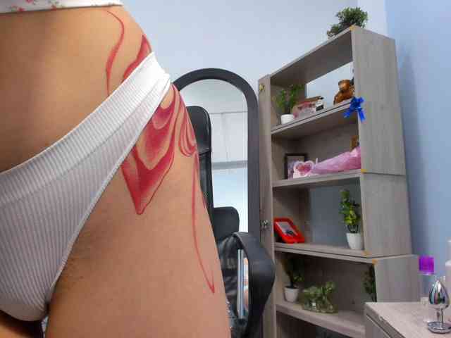 IsabellaSummer webcam