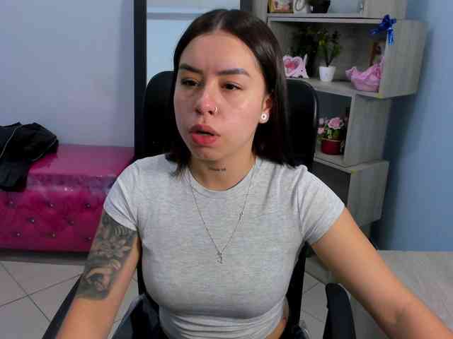 IsabellaSummer webcam