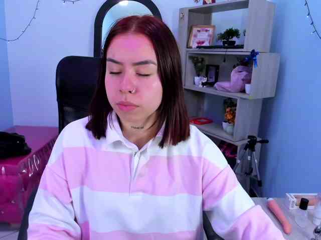 IsabellaSummer webcam
